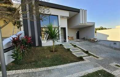 Imagem: A casa em condomínio possui 3 Dormitórios, 5 Banheiros, 4