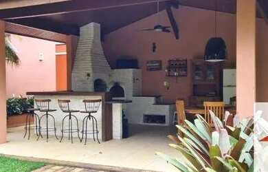 Imagem: A casa em condomínio possui 3 Dormitórios, 5 Banheiros, 4