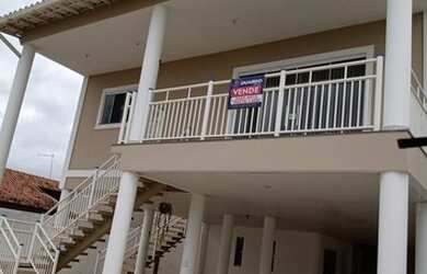 Imagem: A casa em condomínio possui 5 Dormitórios, 2 Banheiros, 4