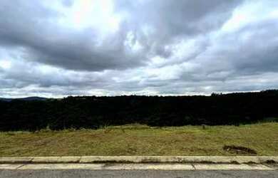 Imagem: O terreno possui 490m² de Área e está localizado em Jardim