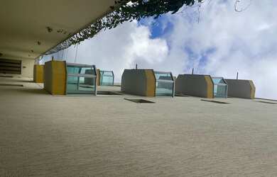 Imagem: O apartamento possui 3 Dormitórios, 1 Banheiro, 1 Vaga na garagem