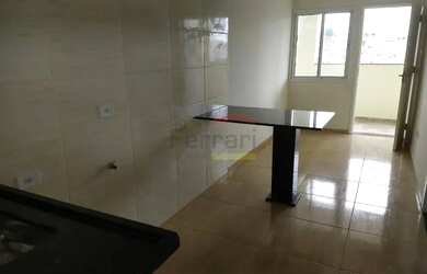 Imagem: O apartamento possui 2 Dormitórios, 1 Banheiro, 2 Vagas na