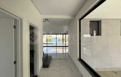 Imagem 2: Casa de condomínio sobrado para venda possui 382 metros quadrados com...