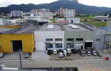 Imagem 1: Galpão/Depósito/Armazém para venda possui 535 metros quadrados em Pedra...