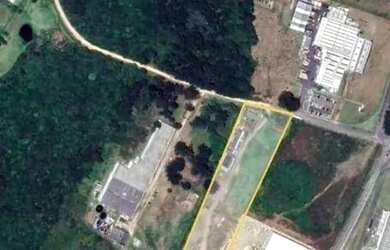 Imagem: O terreno possui 21562m² de Área e está localizado em Campo
