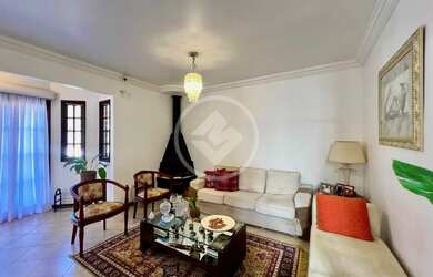 Imagem: A casa em condomínio possui 4 Dormitórios, 5 Banheiros, 4