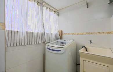 Imagem 8: Amplo e Arejado Apartamento, no Portão