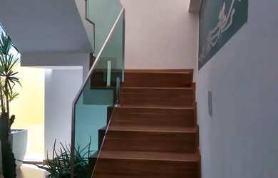 Imagem 13: Sobrado para aluguel e venda tem 380 metros quadrados com 4 quartos