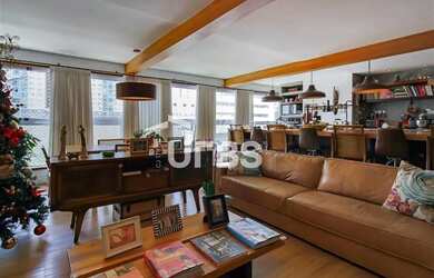 Imagem: O apartamento possui 3 Dormitórios, 4 Banheiros, 3 Vagas na