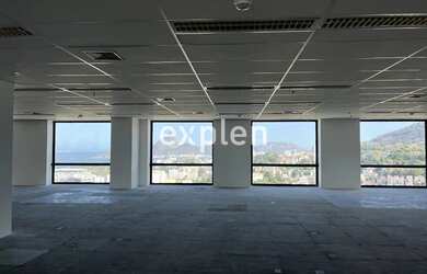 Imagem: O depósito possui 5 Vagas na garagem, 1.022m² de Área e