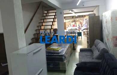 Imagem: O depósito possui 240m² de Área e está localizado em Pinheiros