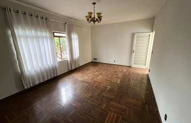 Imagem 2: CASA PROXIMO A CASTELO BRANCO