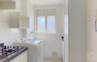 Imagem 9: Apartamento semimobiliado com sacada e churrasqueira na Trindade