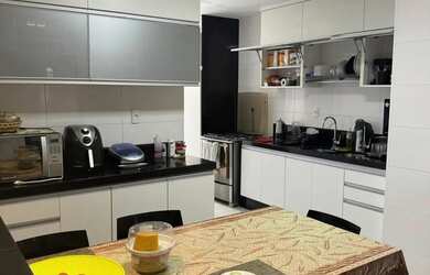 Imagem 13: Praia do Pecado-Aluguel-Apto amplo c/ 3 qtos c/ planejados (sendo 1 suíte). Sol Nascente