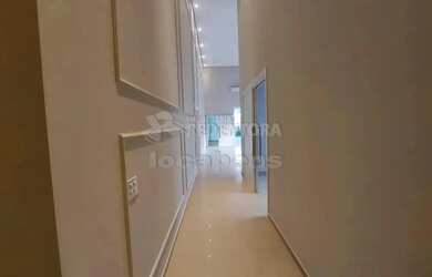 Imagem 2: Damha V - Casa Venda. Piscina, Churrasqueira, VarandaeGuarda roupa