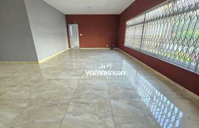 Imagem: A casa possui 5 Dormitórios, 4 Banheiros, 5 Vagas na garagem