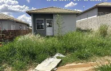 Imagem: A casa possui 2 Dormitórios, 1 Banheiro, 160m² de Área e