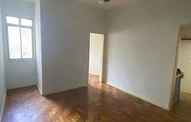 Imagem: O apartamento possui 1 Dormitório, 1 Banheiro, 40m² de Área