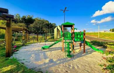 Imagem: O terreno possui 419m² de Área, Imóvel novo e está localizado