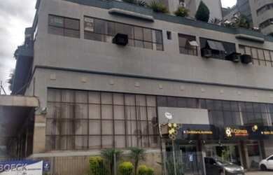 Imagem: O depósito possui 1 Vaga na garagem e 79m² de Área e está