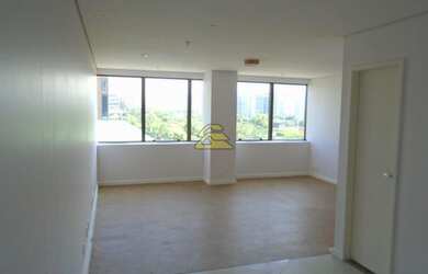 Imagem: O depósito possui 1 Vaga na garagem, 37m² de Área e está