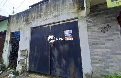 Imagem: A casa possui 2 Dormitórios, 1 Banheiro, 1 Vaga na garagem