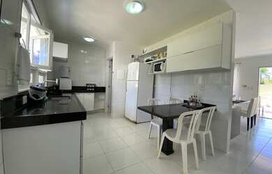 Imagem 15: Casa temporada Ipioca. Piscina, Churrasqueira, 4 Vagas na garageme4 Dormitórios