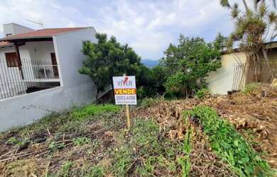 Imagem: O terreno possui Imóvel novo e está localizado em Canudos