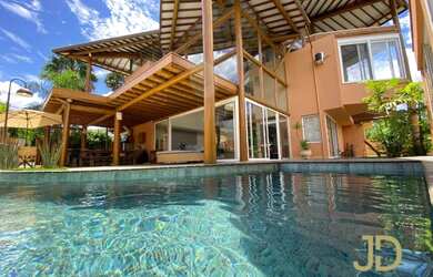 Imagem: A casa em condomínio possui 4 Dormitórios, 5 Banheiros, 5