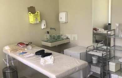 Imagem: O depósito possui 1 Vaga na garagem, 35m² de Área e está