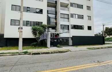 Imagem: O apartamento possui 3 Dormitórios, 2 Banheiros, 2 Vagas na