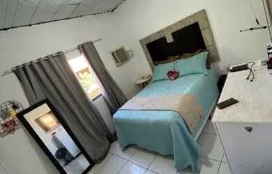 Imagem: A casa possui 3 Dormitórios, 1 Banheiro, 74m² de Área e