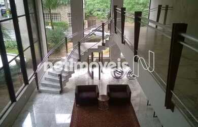 Imagem: O apartamento possui 4 Dormitórios, 3 Banheiros, 4 Vagas na