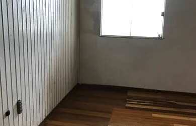 Imagem: A casa possui 2 Dormitórios, 2 Banheiros, 1 Vaga na garagem