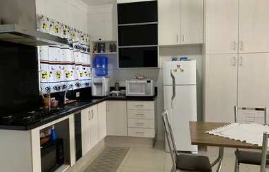 Imagem 3: VENDO ESTA CASA. 70m² de Área, 3 Vagas na garageme2 Dormitórios