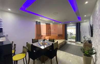 Imagem 8: Live Imóveis vende: casa com planejados na cozinha, banheiros , na área gourmet, tem 7 câm