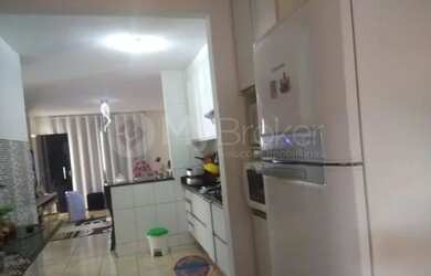 Imagem: A casa em condomínio possui 2 Dormitórios, 2 Banheiros, 2