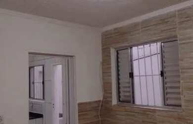 Imagem: A casa possui 2 Dormitórios e está localizado em Cajueiro