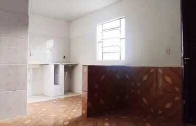 Imagem: A casa possui 1 Dormitório, 1 Banheiro, Imóvel novo e está