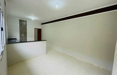 Imagem 10: Linda casa com piscina pé na areia novinha próximo à plataforma de...