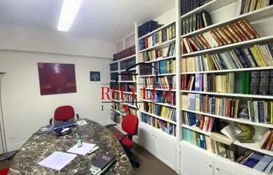 Imagem: O depósito possui 95m² de Área e está localizado em Centro