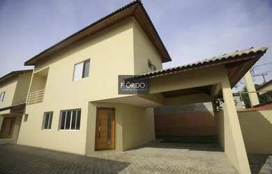 Imagem: A casa em condomínio possui 3 Dormitórios, 4 Banheiros, 2