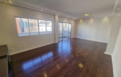 Imagem: O apartamento possui 4 Dormitórios, 4 Banheiros, 2 Vagas na