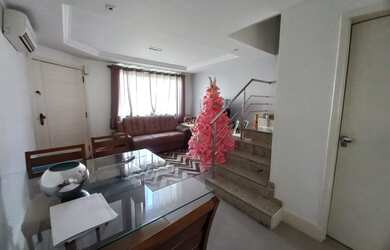 Imagem: A casa em condomínio possui 3 Dormitórios, 3 Banheiros, 1