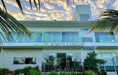 Imagem: A casa em condomínio para alugar possui 5 Dormitórios, 4 Banheiros