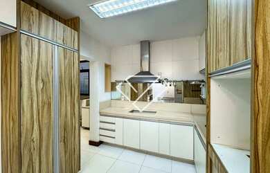 Imagem 10: Apartamento original 4 quartos, revertido para 3, na quadra da praia,...