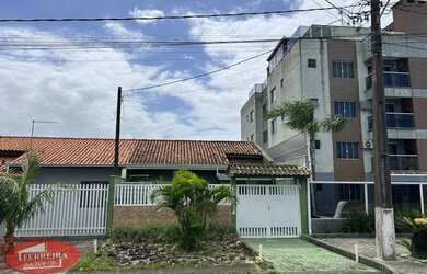 Imagem: A casa possui 2 Dormitórios, 2 Banheiros, 1 Vaga na garagem