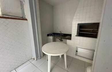 Imagem 13: Temporada Ed. Tia Loth 2 dormitórios // sacada com churrasqueira // Balneário...