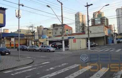 Imagem: O terreno possui 704m² de Área e está localizado em Centro