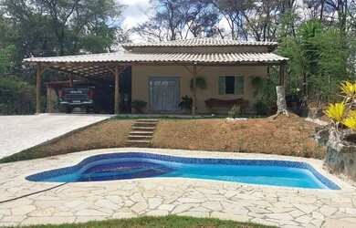 Imagem: A chácara possui 2500m² de Área e está localizado em Gentileza